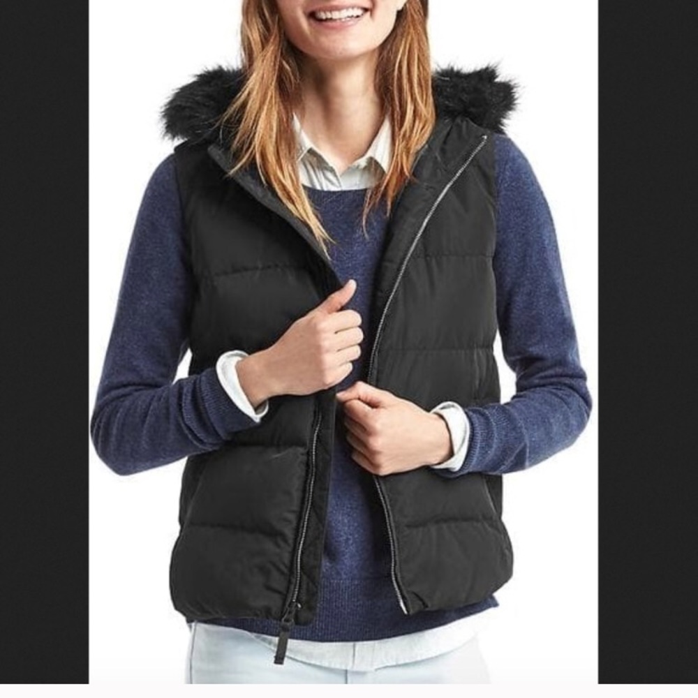 Gap cold weather puffer vest XL